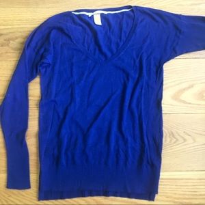 Lightweight V neck navy sweater